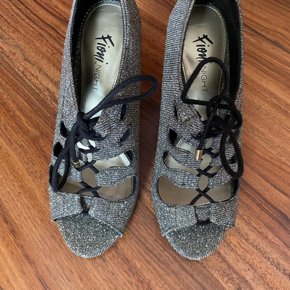 Elegant Silver Evening Shoes